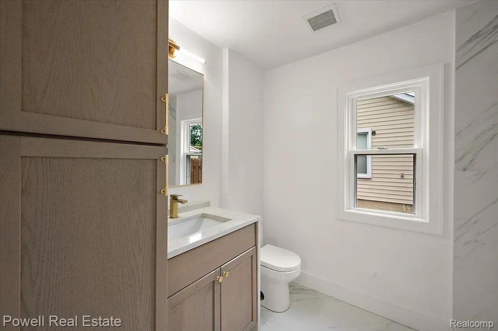 1066 Pearson Street Ferndale City, MI 48220