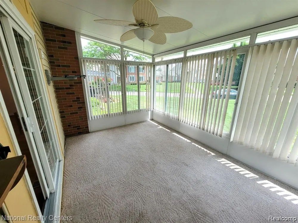 37485 Stonegate Circle #75 Clinton Charter Township, MI 48036