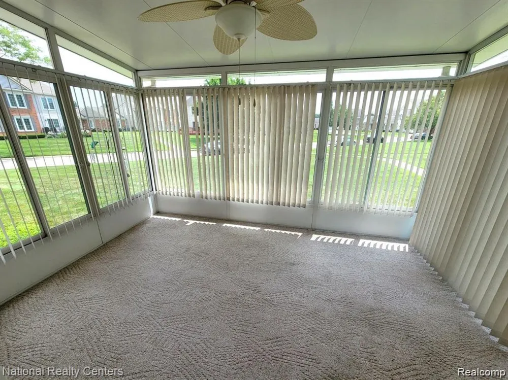 37485 Stonegate Circle #75 Clinton Charter Township, MI 48036