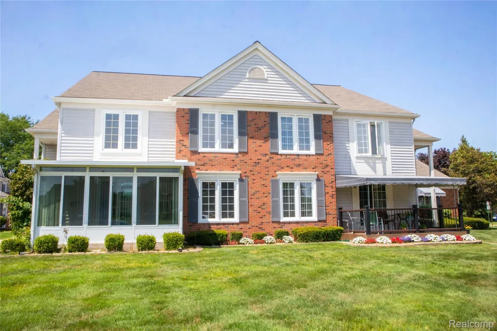37485 Stonegate Circle #75 Clinton Charter Township, MI 48036