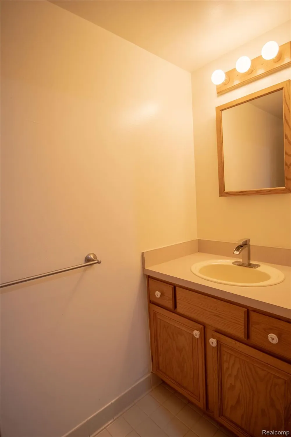 37485 Stonegate Circle #75 Clinton Charter Township, MI 48036