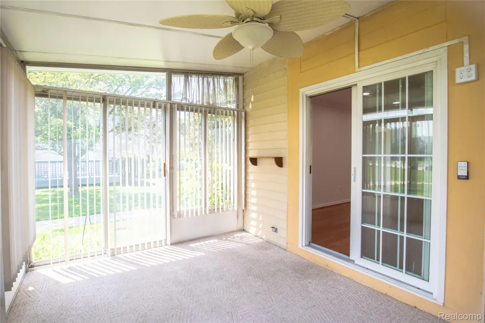 37485 Stonegate Circle #75 Clinton Charter Township, MI 48036