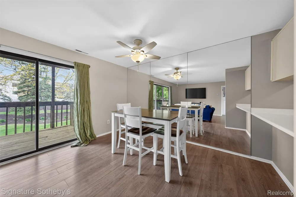 875 S Pontiac Trail #B208 Walled Lake City, MI 48390