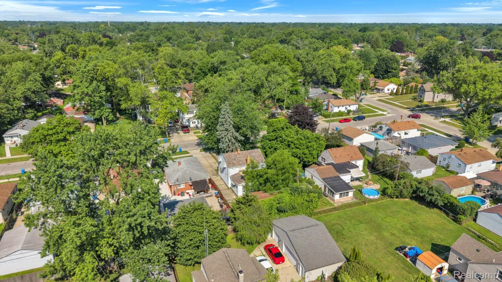 5365 Campbell Street Dearborn Heights City, MI 48125