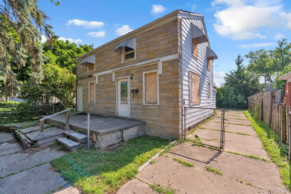 5365 Campbell Street Dearborn Heights City, MI 48125