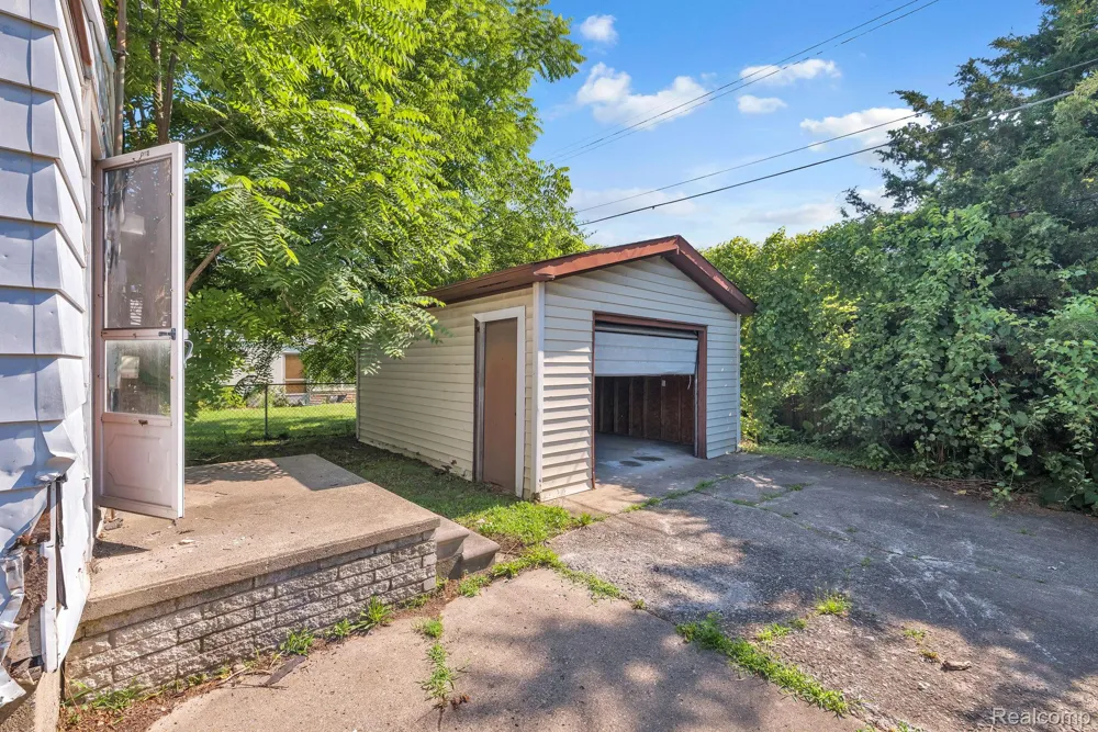 5365 Campbell Street Dearborn Heights City, MI 48125