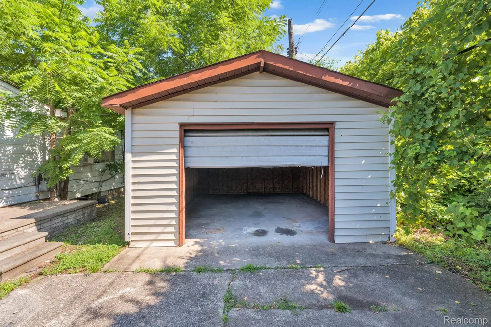 5365 Campbell Street Dearborn Heights City, MI 48125