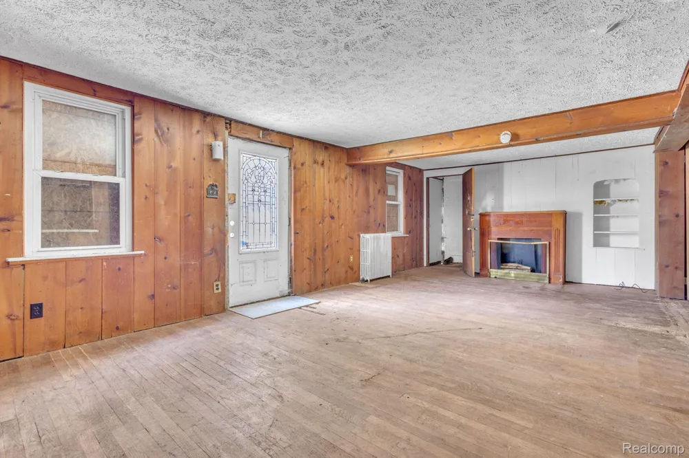 5365 Campbell Street Dearborn Heights City, MI 48125