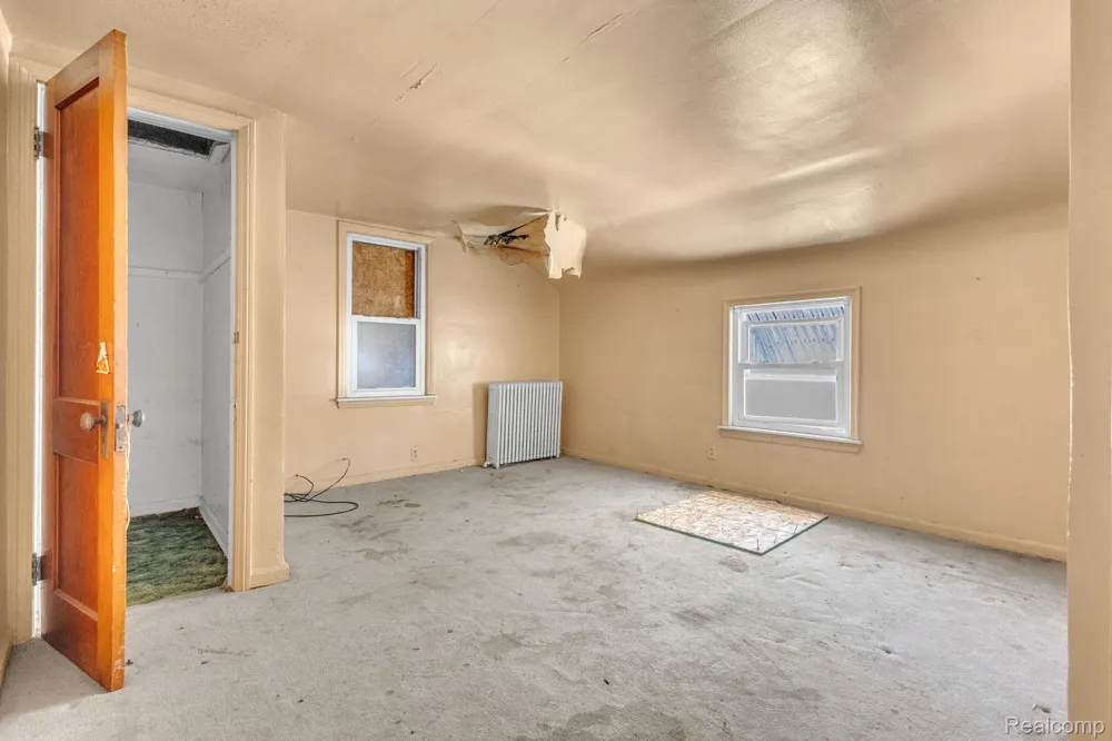 5365 Campbell Street Dearborn Heights City, MI 48125