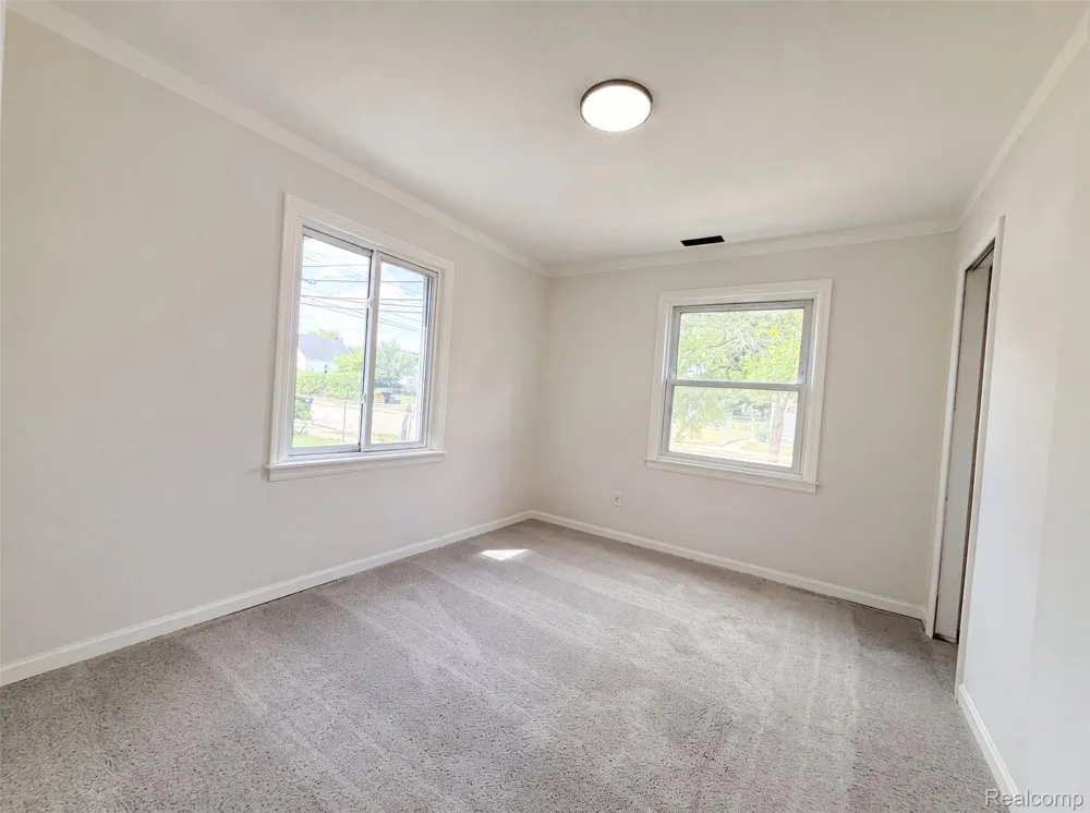 26375 Normandy Street Roseville City, MI 48066