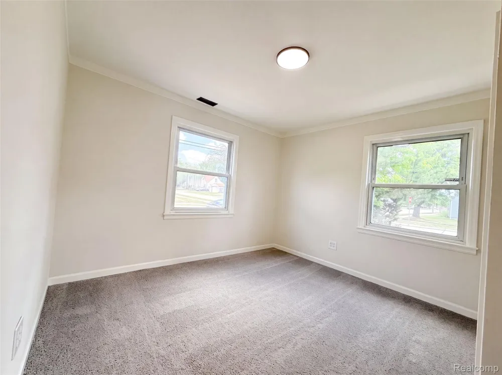 26375 Normandy Street Roseville City, MI 48066