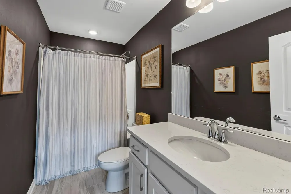 506 Maize Loop Saline Township, MI 48176