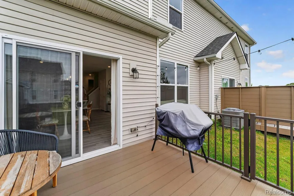506 Maize Loop Saline Township, MI 48176