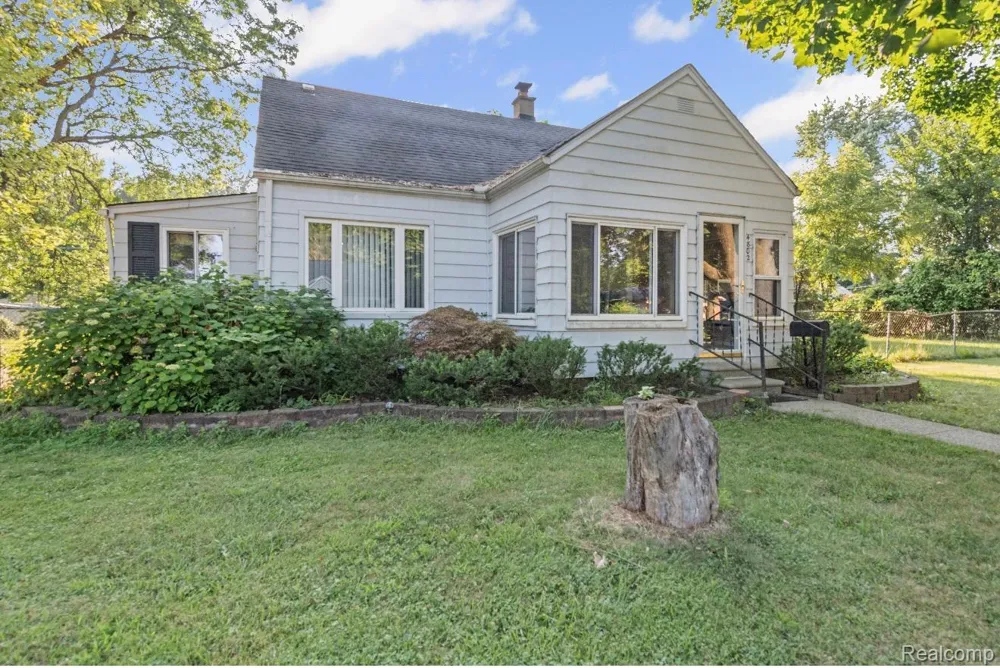 4802 Hazel Street Dearborn Heights City, MI 48125