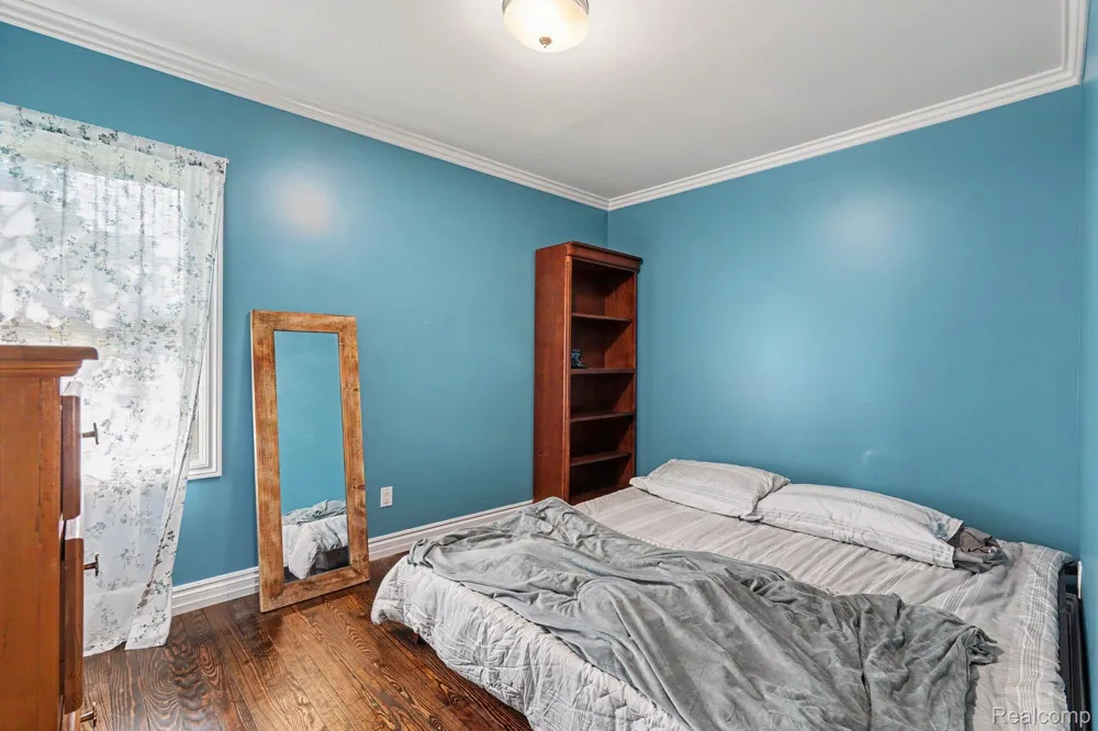 3018 Cass Lake Avenue Keego Harbor City, MI 48320