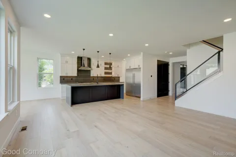 804 Irving Avenue