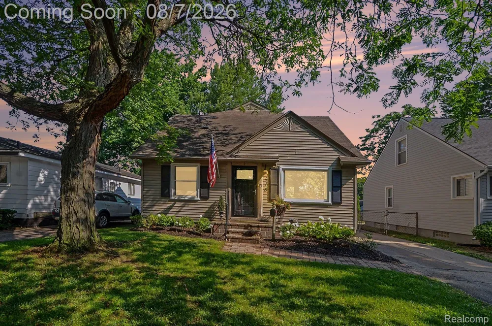 318 Chippewa Street Clawson City, MI 48017