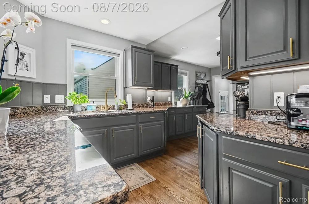 318 Chippewa Street Clawson City, MI 48017