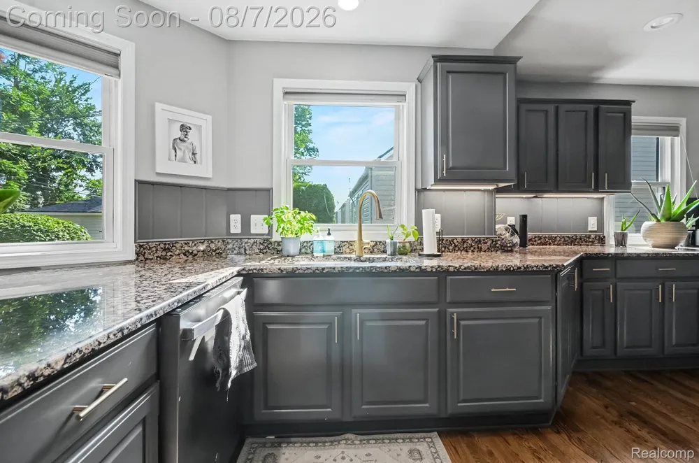 318 Chippewa Street Clawson City, MI 48017