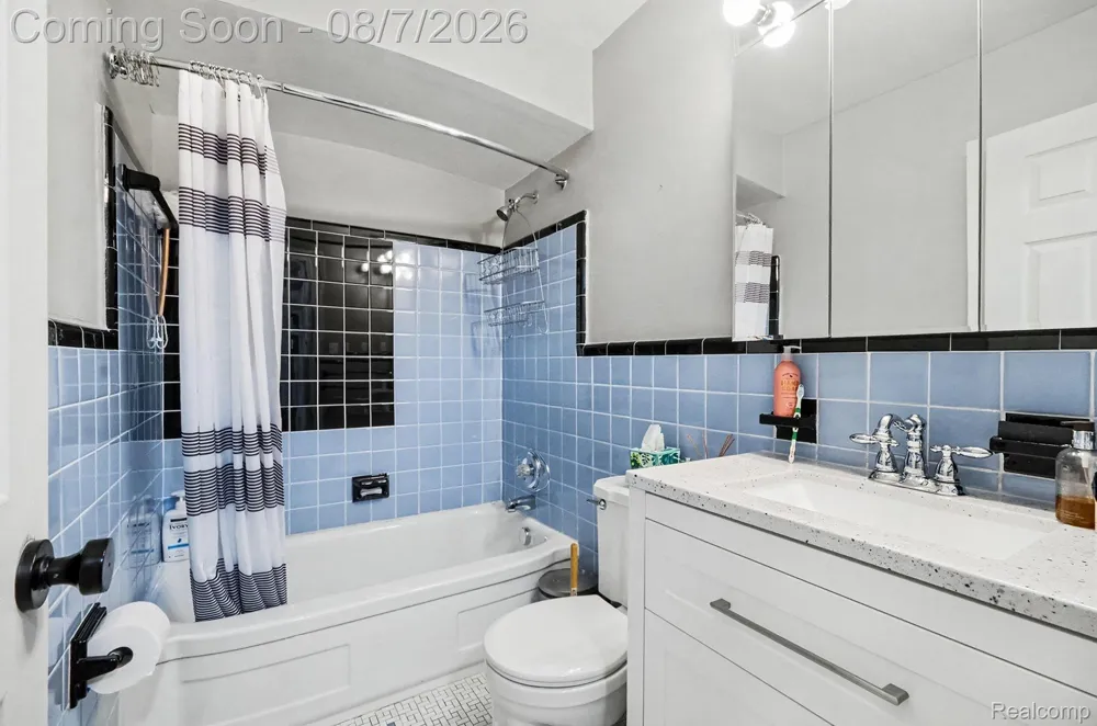318 Chippewa Street Clawson City, MI 48017