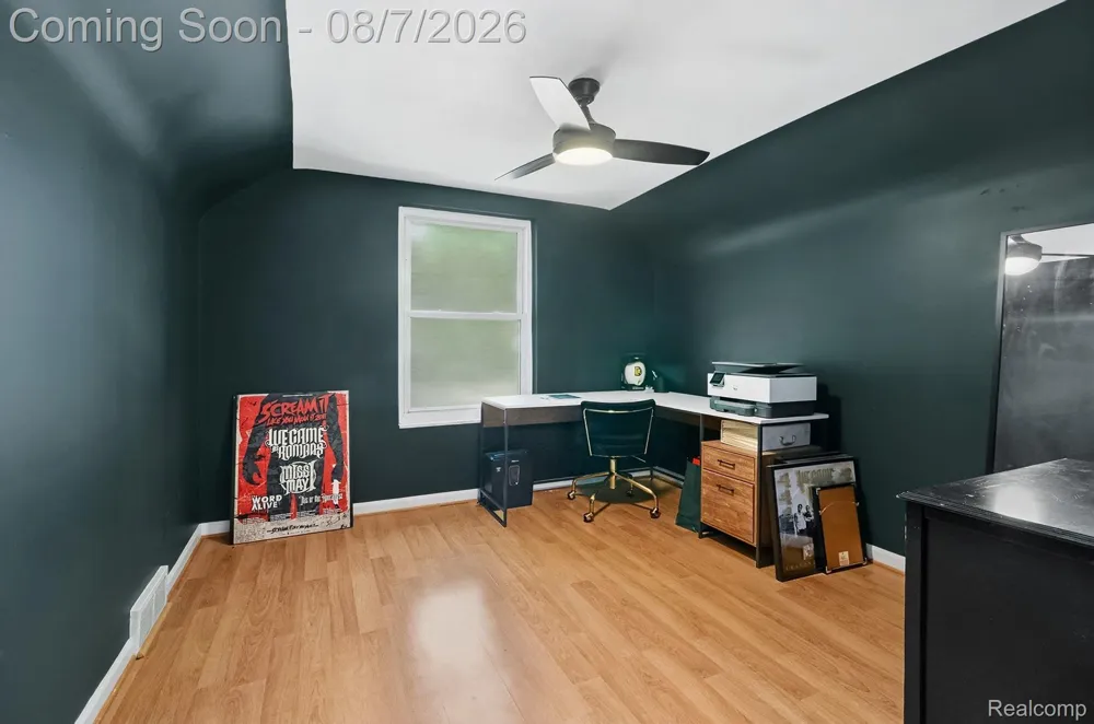 318 Chippewa Street Clawson City, MI 48017