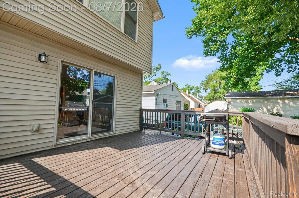 318 Chippewa Street Clawson City, MI 48017