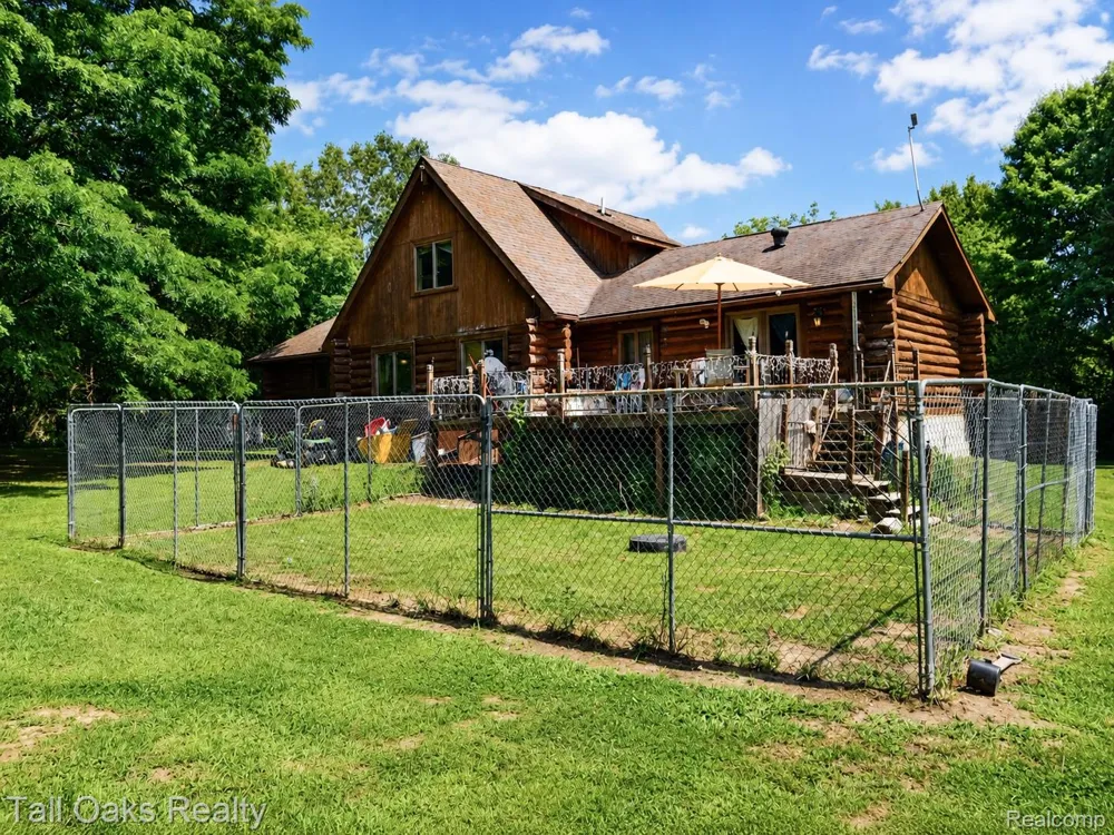 10363 Bray Road Thetford Township, MI 48420