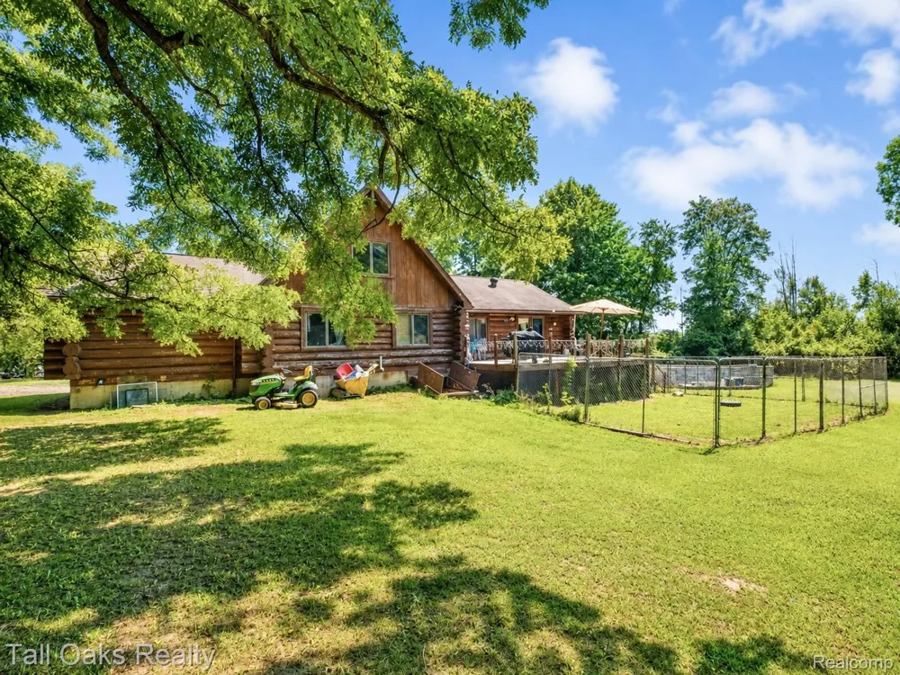 10363 Bray Road Thetford Township, MI 48420
