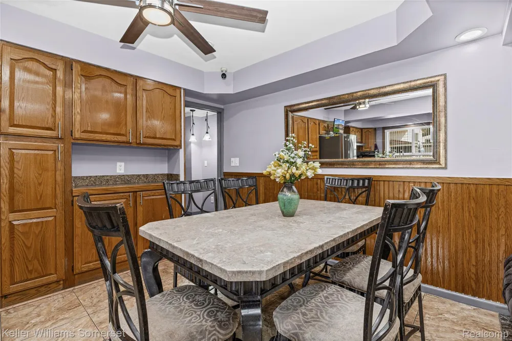 36221 Pickwick Court Sterling Heights City, MI 48310