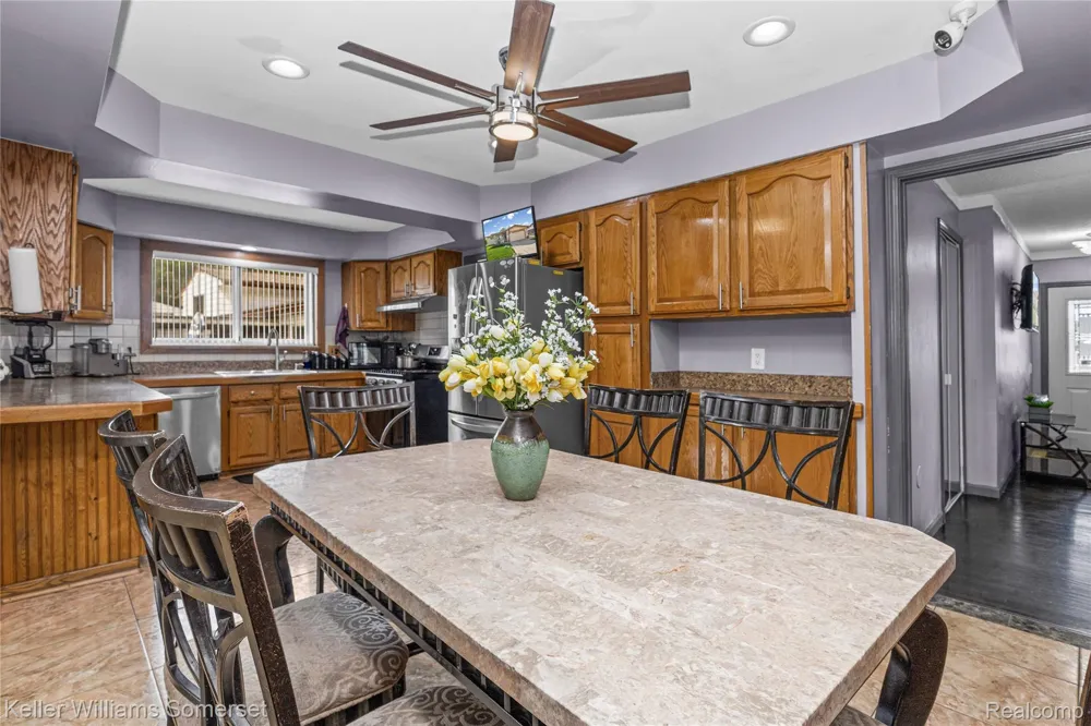36221 Pickwick Court Sterling Heights City, MI 48310