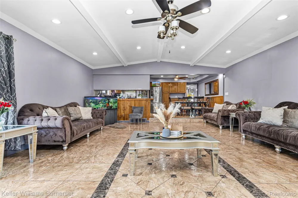 36221 Pickwick Court Sterling Heights City, MI 48310