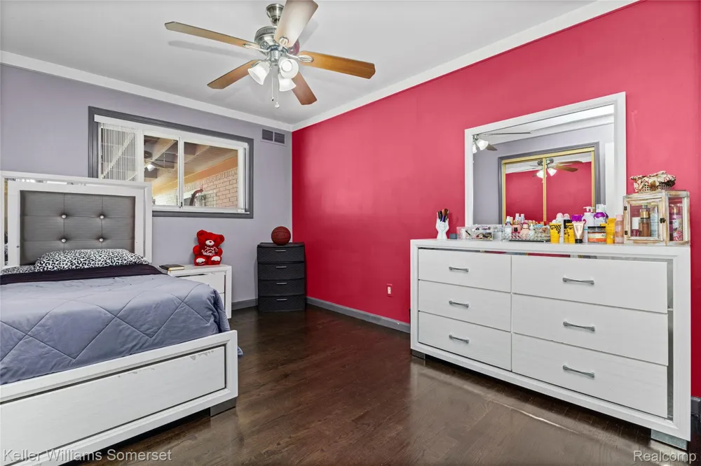36221 Pickwick Court Sterling Heights City, MI 48310