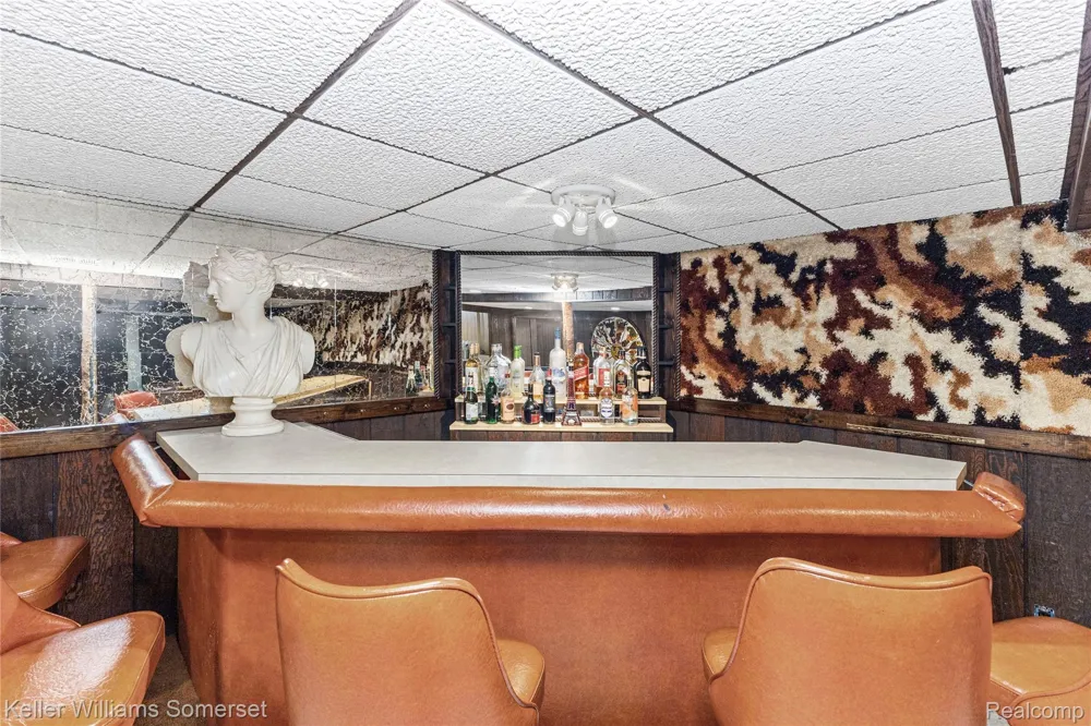 36221 Pickwick Court Sterling Heights City, MI 48310