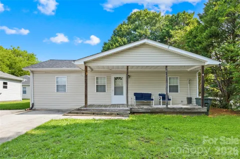 2104 Court Drive