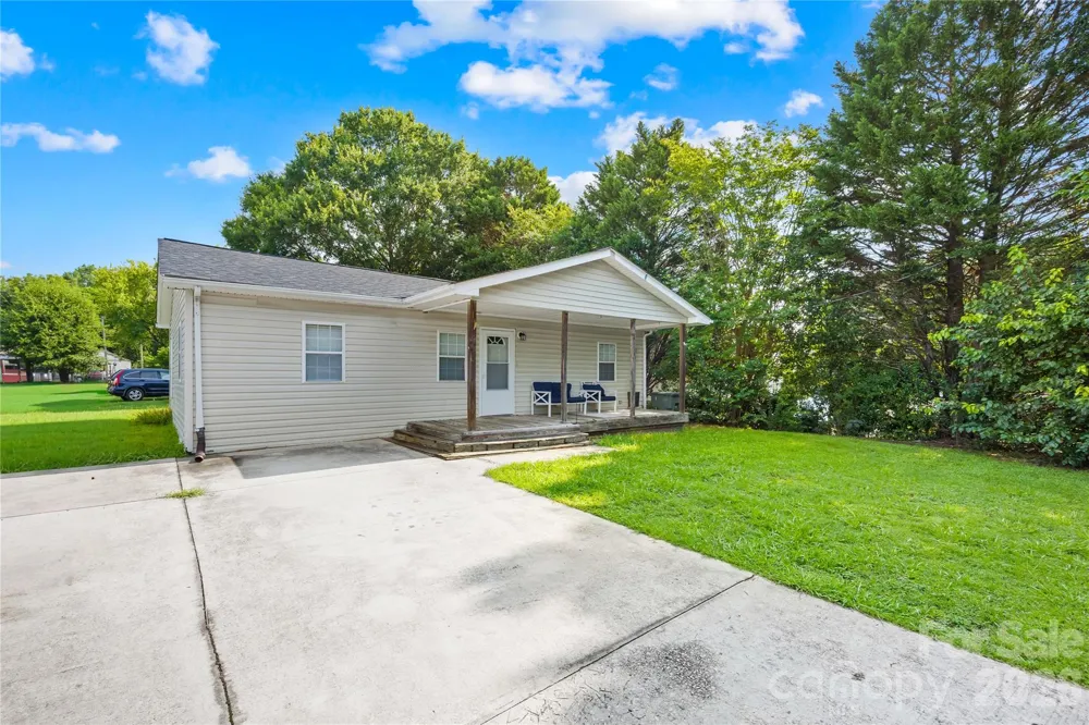 2104 Court Drive Gastonia, NC 28054
