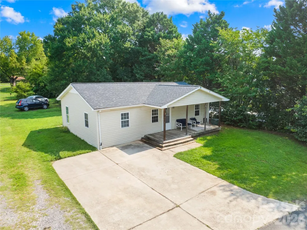 2104 Court Drive Gastonia, NC 28054
