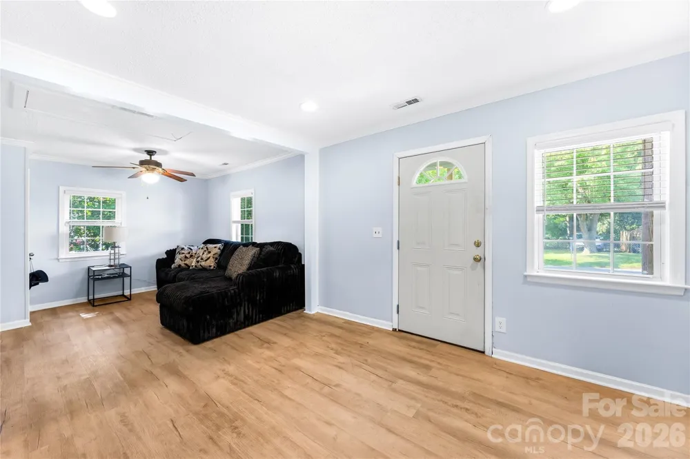 2104 Court Drive Gastonia, NC 28054