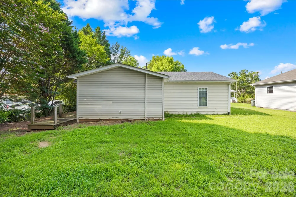 2104 Court Drive Gastonia, NC 28054