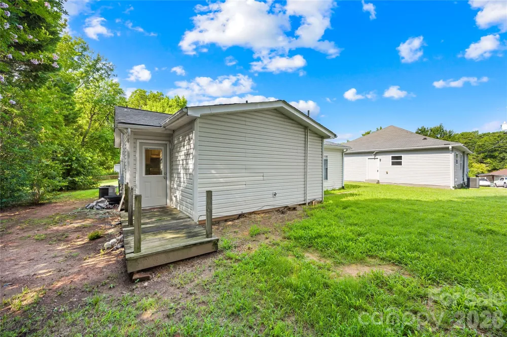 2104 Court Drive Gastonia, NC 28054