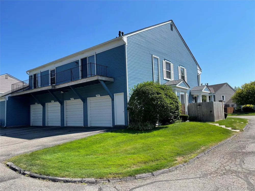23653 Stonehenge Boulevard Novi City, MI 48375