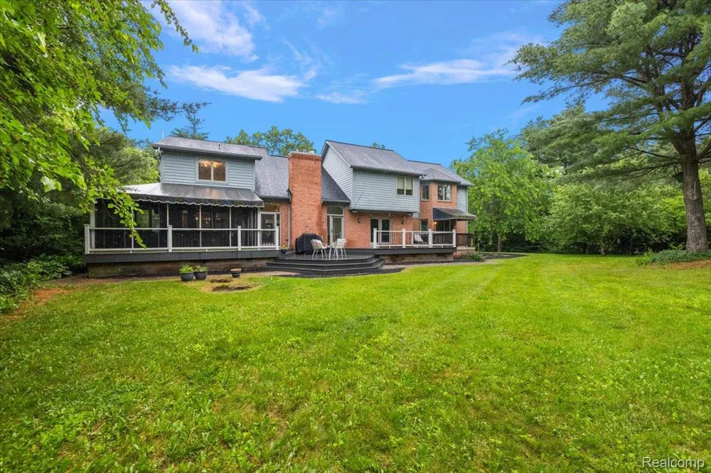 4700 Botany Glen Commerce Charter Township, MI 48382