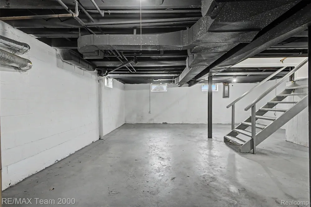 1670 Riverbank Street Lincoln Park City, MI 48146