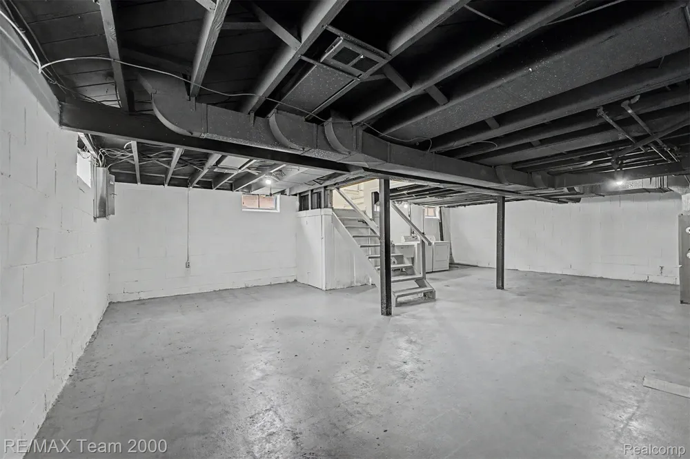 1670 Riverbank Street Lincoln Park City, MI 48146