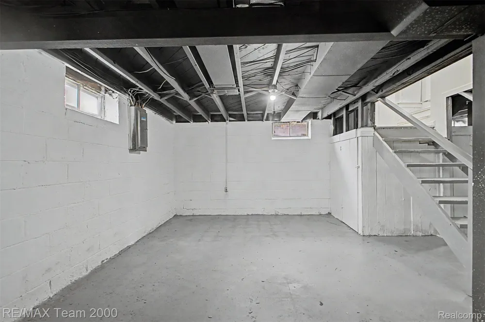 1670 Riverbank Street Lincoln Park City, MI 48146