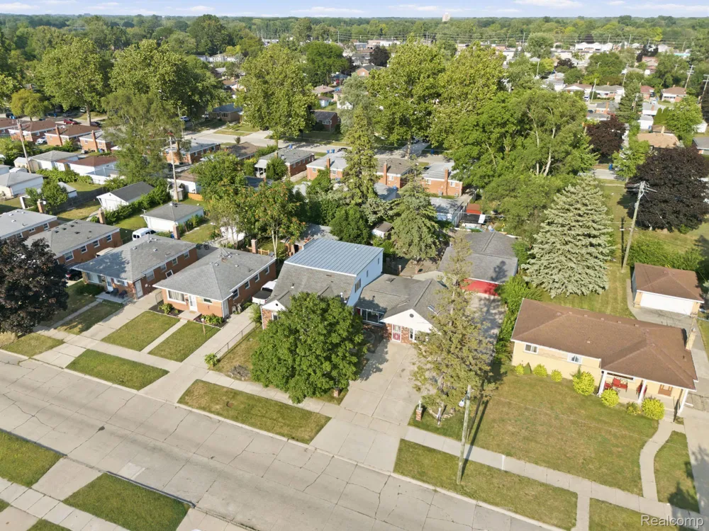 6466 Lafayette Street Dearborn Heights City, MI 48127