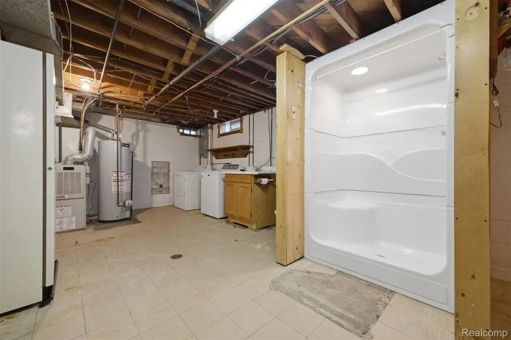 6466 Lafayette Street Dearborn Heights City, MI 48127