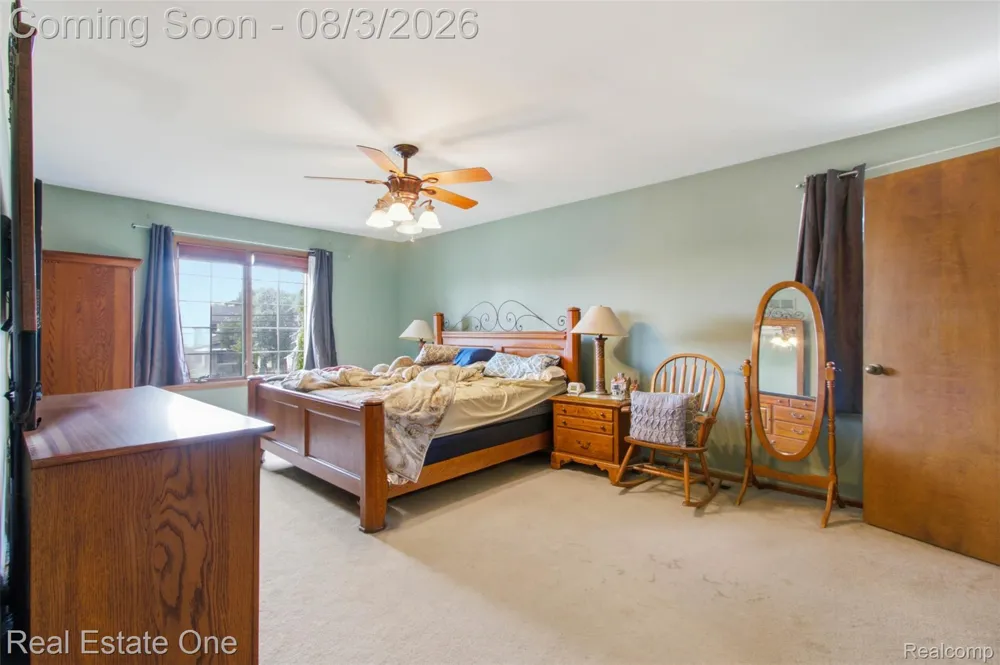26560 Wilson Drive Dearborn Heights City, MI 48127