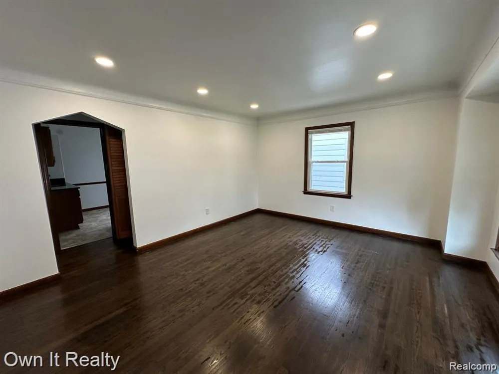 1829 Academy Street Dearborn City, MI 48124