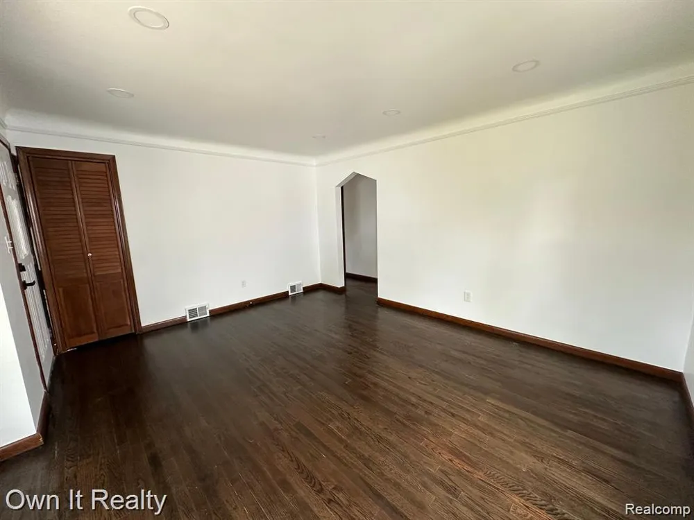 1829 Academy Street Dearborn City, MI 48124