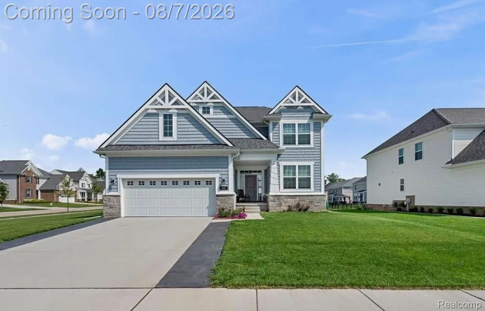 1821 Emerald Lane Wixom City, MI 48393